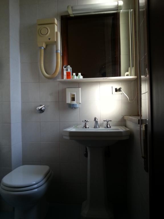 Hotel Sicilia Enna Habitación foto